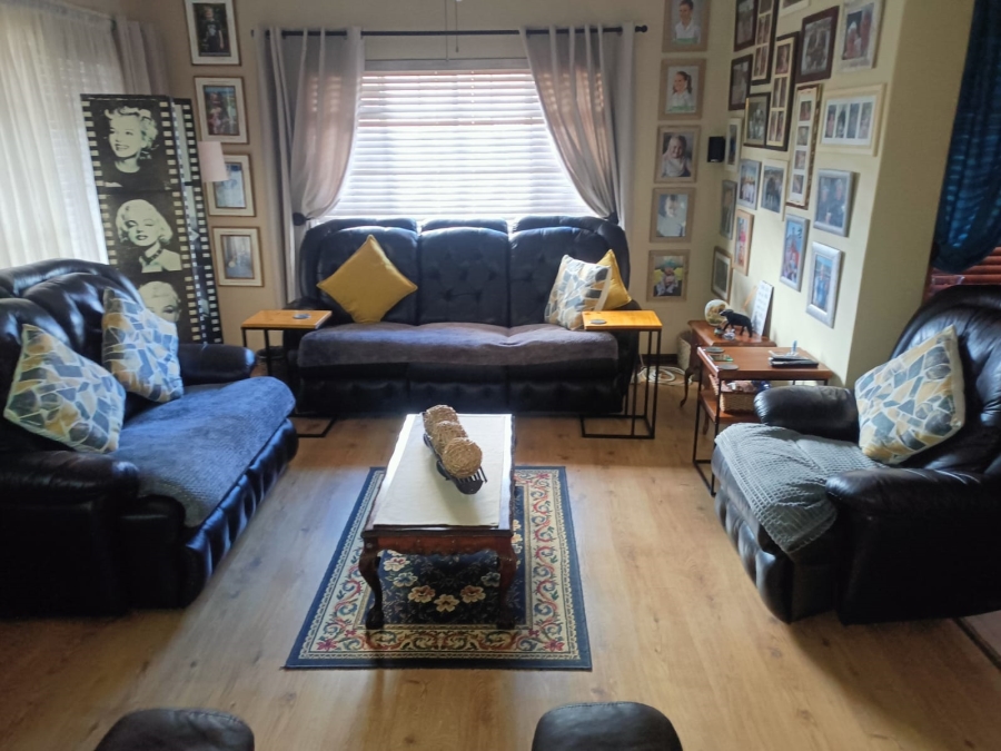 3 Bedroom Property for Sale in Naudeville Free State